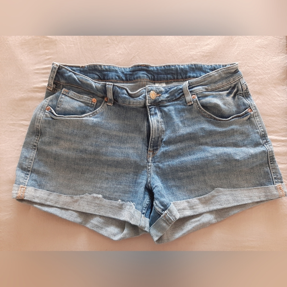 &Denim shorts